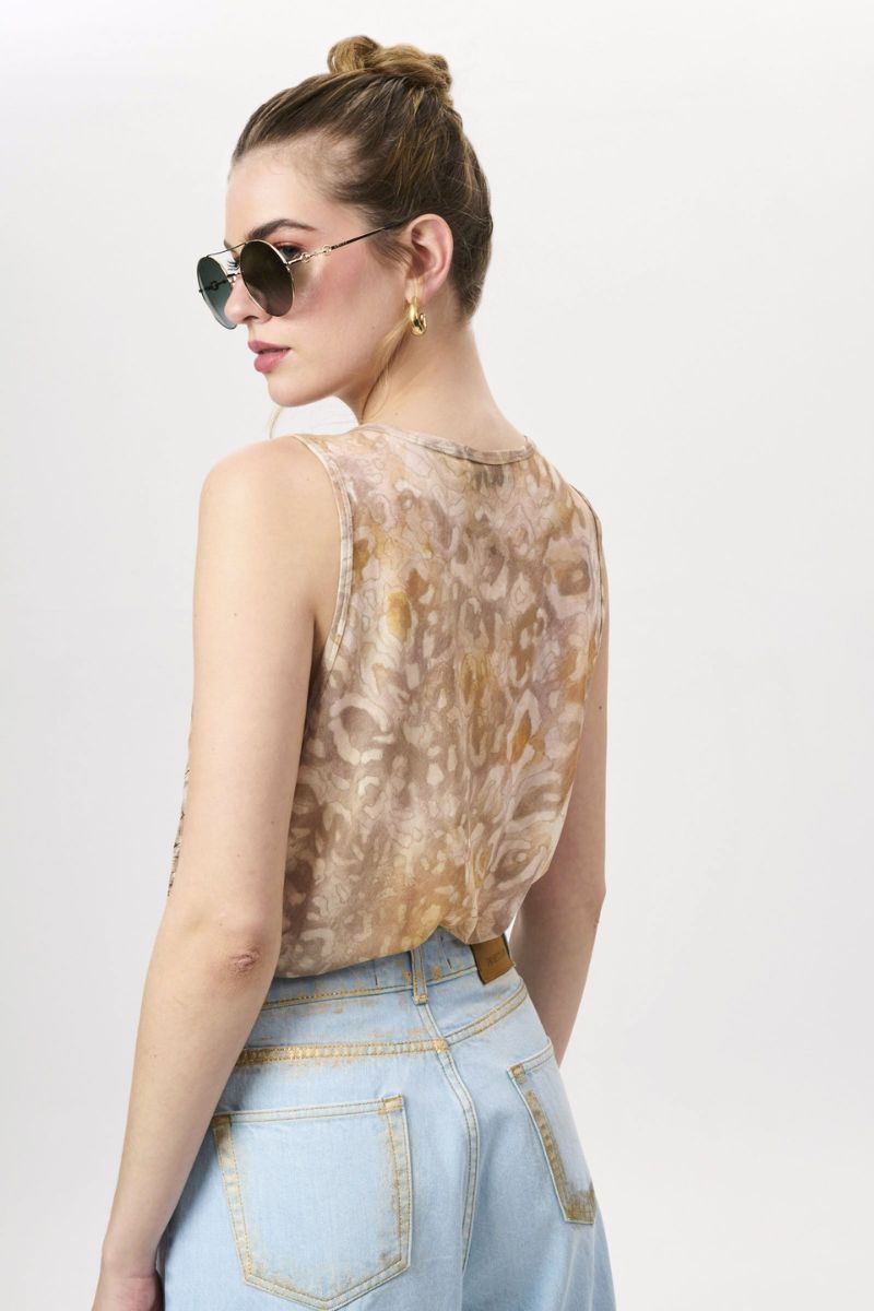 AM1302.32.000 Project Soma Guava Top
